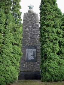 Denkmal beim Russenfriedhof